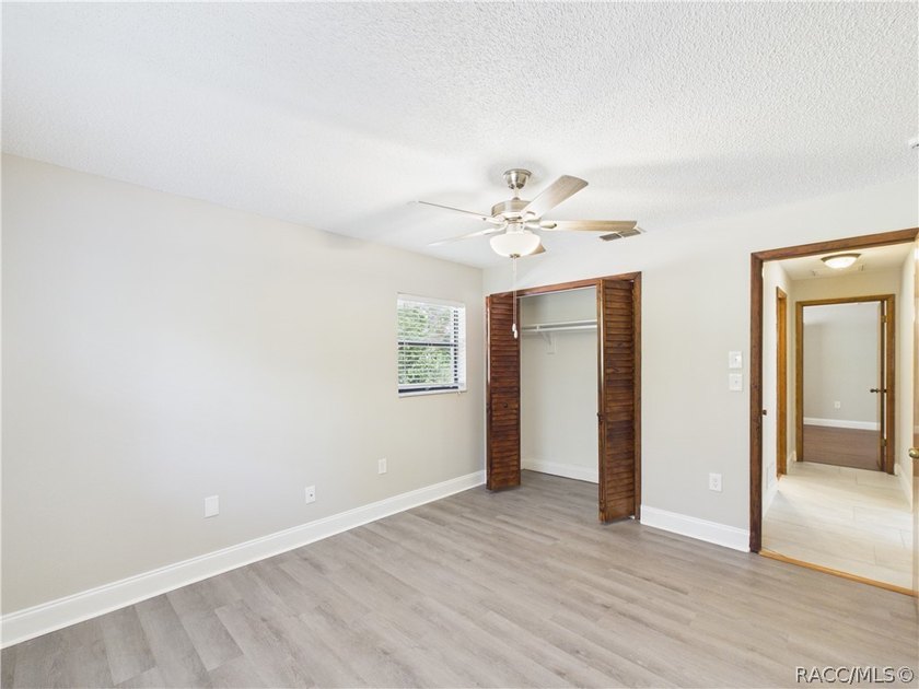 Welcome to 7256 Royal Oak Dr. This 3/2/2 offers the perfect - photo 27