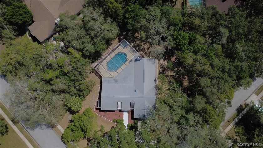 Welcome to 7256 Royal Oak Dr. This 3/2/2 offers the perfect - photo 42