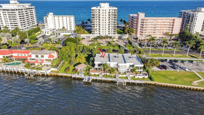Boater's Paradise...Sophisticated Townhouse with breathtaking - photo 3