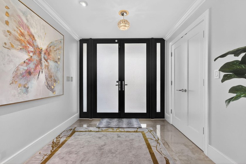 Boater's Paradise...Sophisticated Townhouse with breathtaking - photo 5