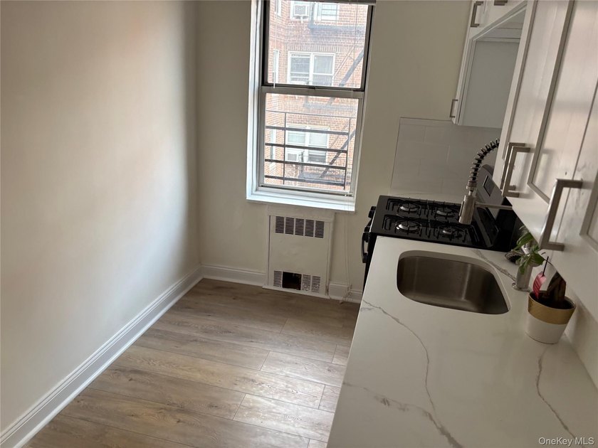 Welcome to Apartment 6F at 67-12 Yellowstone Blvd - a - photo 4