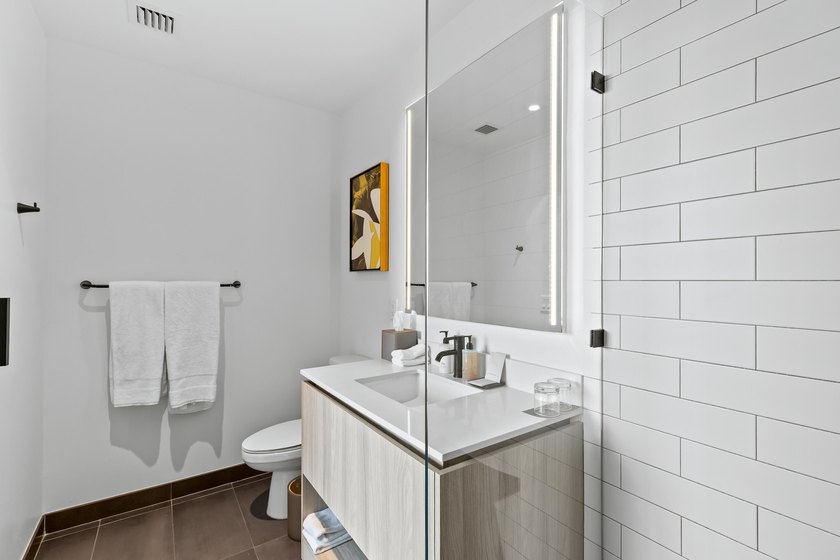 Experience modern luxury living in the heart of Miami! This - photo 23