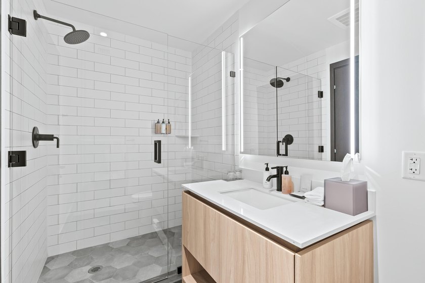 Experience modern luxury living in the heart of Miami! This - photo 28