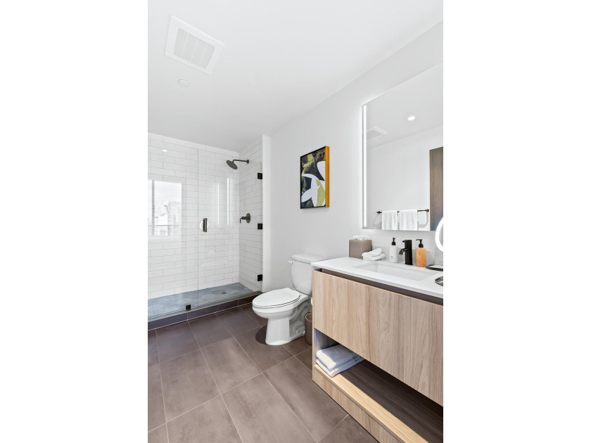 Experience modern luxury living in the heart of Miami! This - photo 35