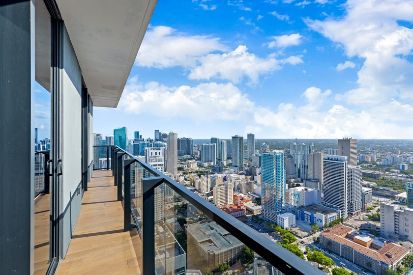 Experience modern luxury living in the heart of Miami! This - photo 39