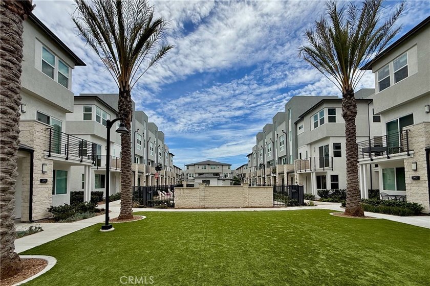 Welcome to 1130 S. Urbana Street, an exceptional single-story - photo 43