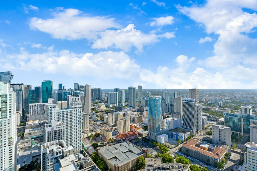 Experience modern luxury living in the heart of Miami! This - photo 46
