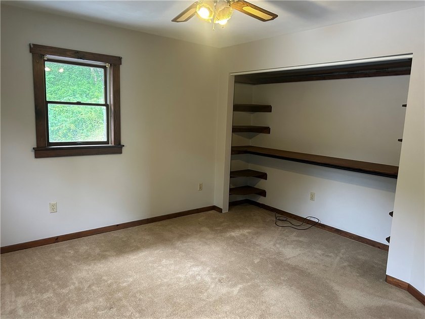 Private country setting. Enjoy the abundance of privacy. Home - photo 10