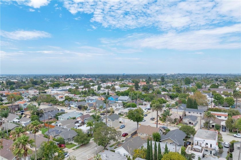 Beautifully Updated Belmont Heights Duplex Located in the highly - photo 24