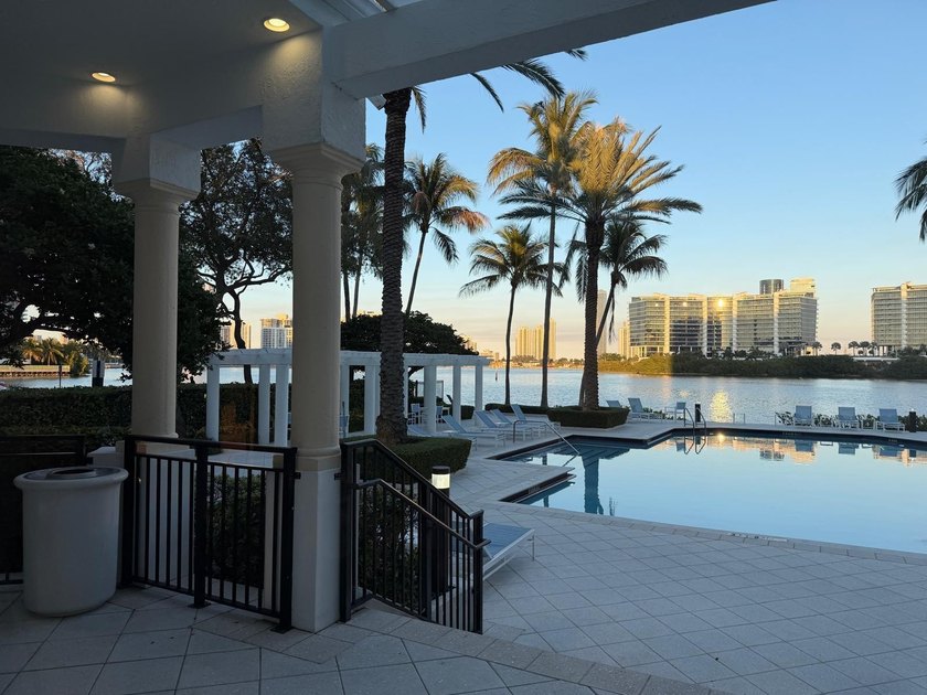 Amazing waterfront resort-style living in the heart of Aventura! - photo 28