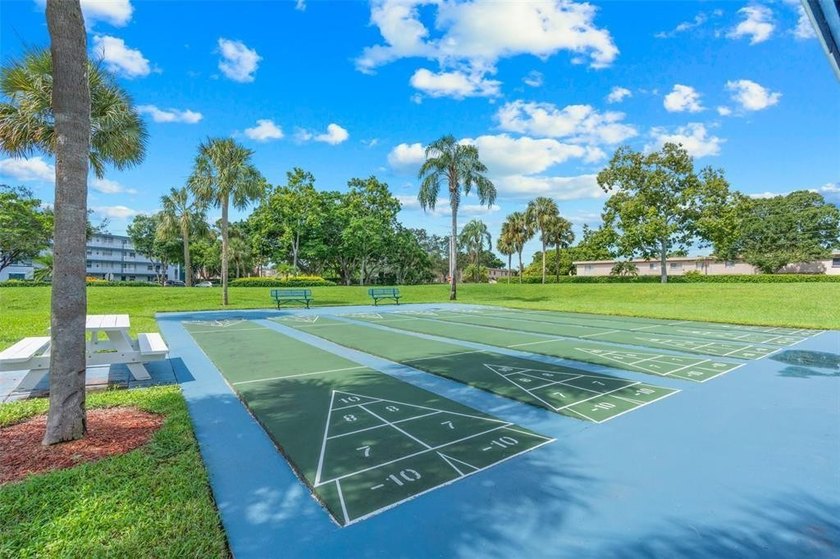 WOW!!! RARELY AVAILABLE REMODLED GROUND FLOOR CORNER UNIT - photo 26