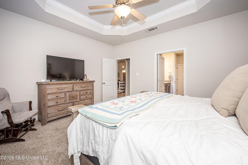 Newly reduced price as of 5/18!! Welcome home to this beautiful - photo 28