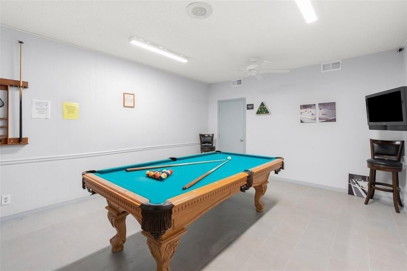 WOW!!! RARELY AVAILABLE REMODLED GROUND FLOOR CORNER UNIT - photo 30