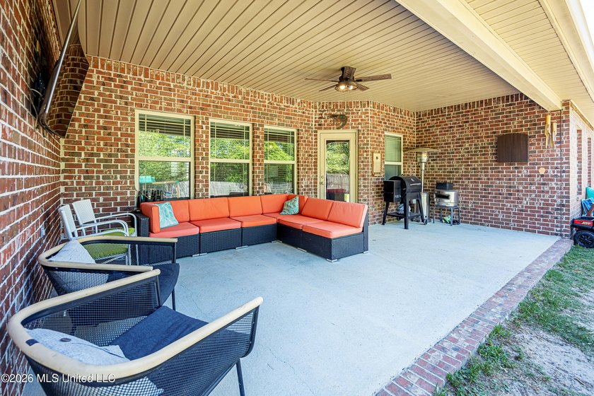 Newly reduced price as of 5/18!! Welcome home to this beautiful - photo 45
