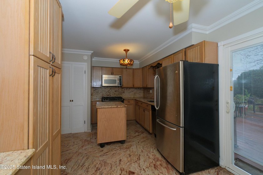 Discover the perfect blend of comfort convenience and community - photo 13