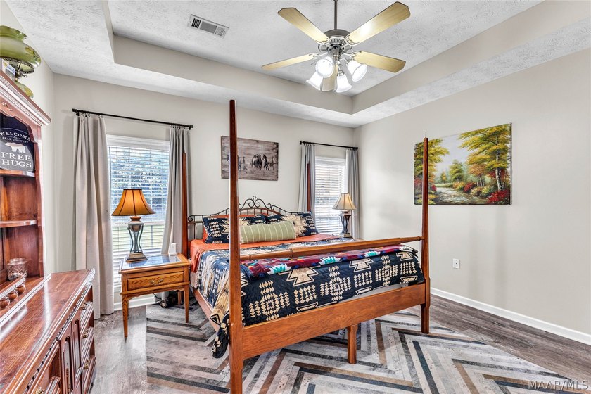 ***Improved price!***Welcome to this beautifully maintained - photo 20