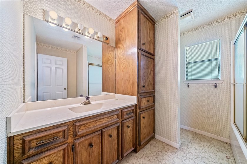 Discover the opportunity to make this home your own in the - photo 23