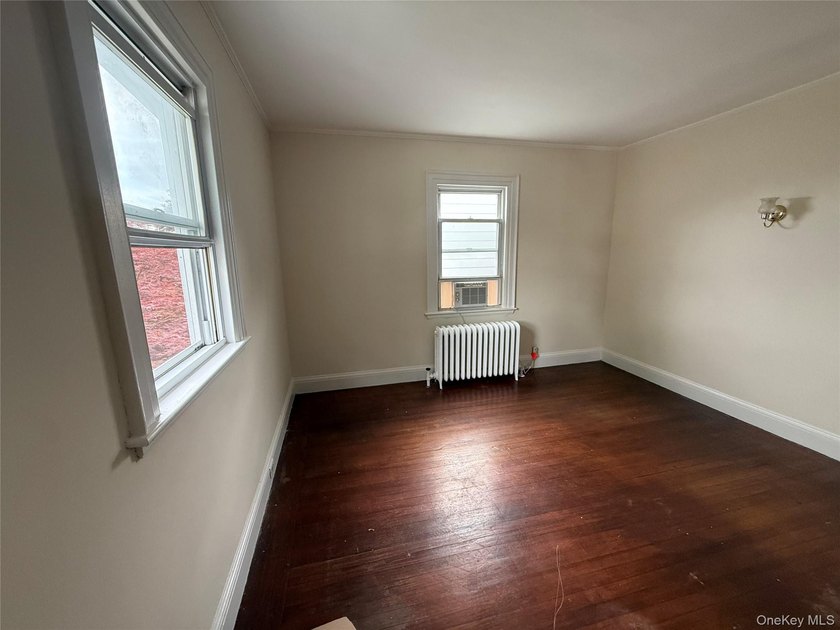 Nestled in the heart of the Rochelle Heights Historic District - photo 17