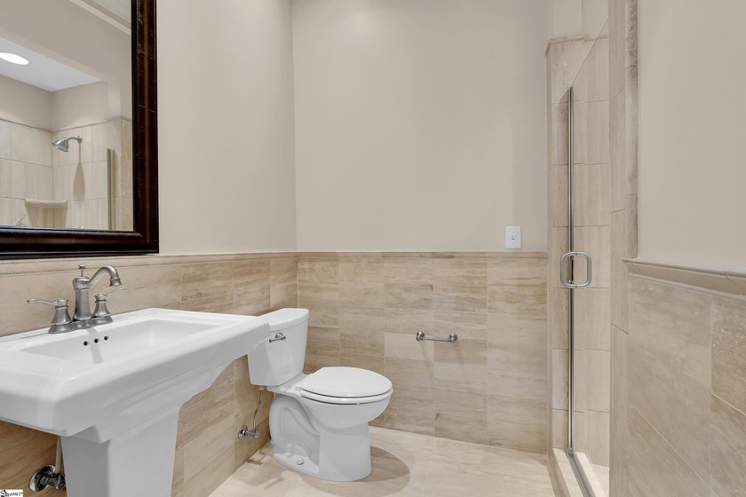 Welcome to effortless luxury in one of Downtown Greenville's - photo 21