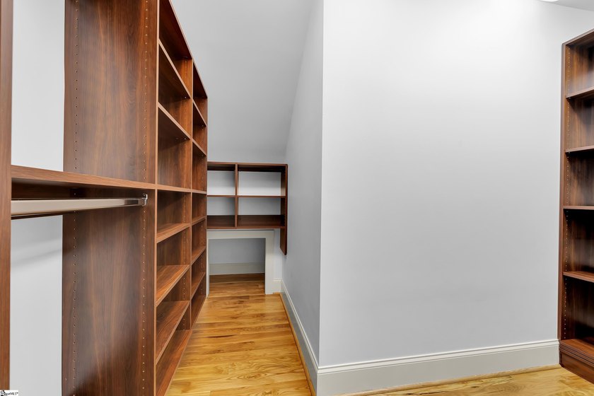 Welcome to effortless luxury in one of Downtown Greenville's - photo 32