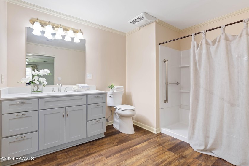 Bayou frontage! This classic home presents an opportunity to - photo 33