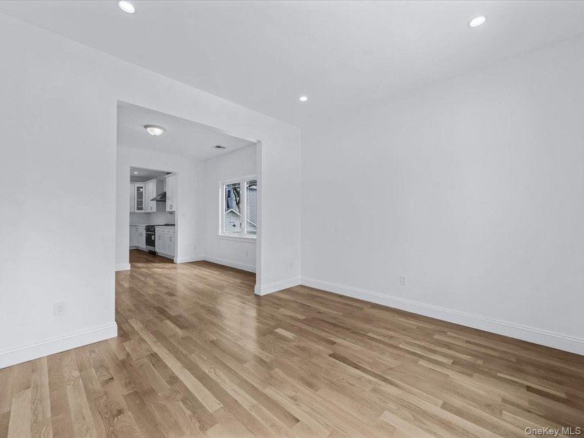 Welcome to 42 Williamson Street, a beautiful new construction - photo 3