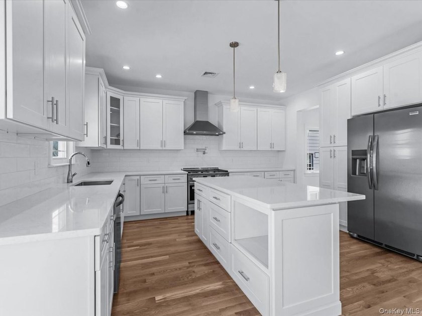 Welcome to 42 Williamson Street, a beautiful new construction - photo 10