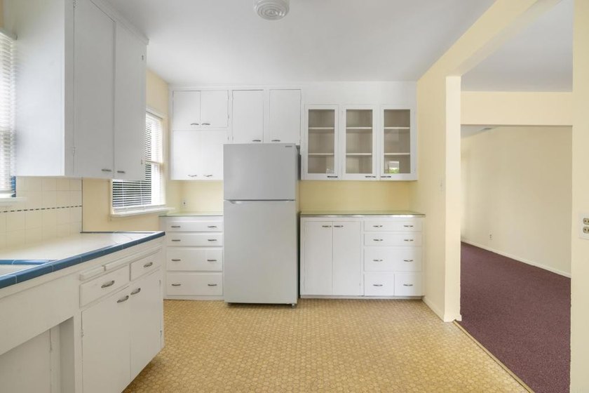 135 4th St - photo 14