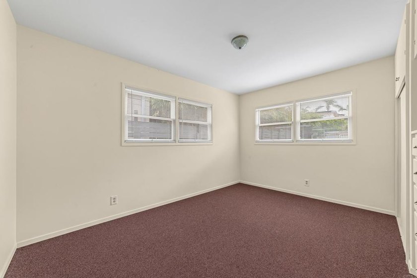 135 4th St - photo 18