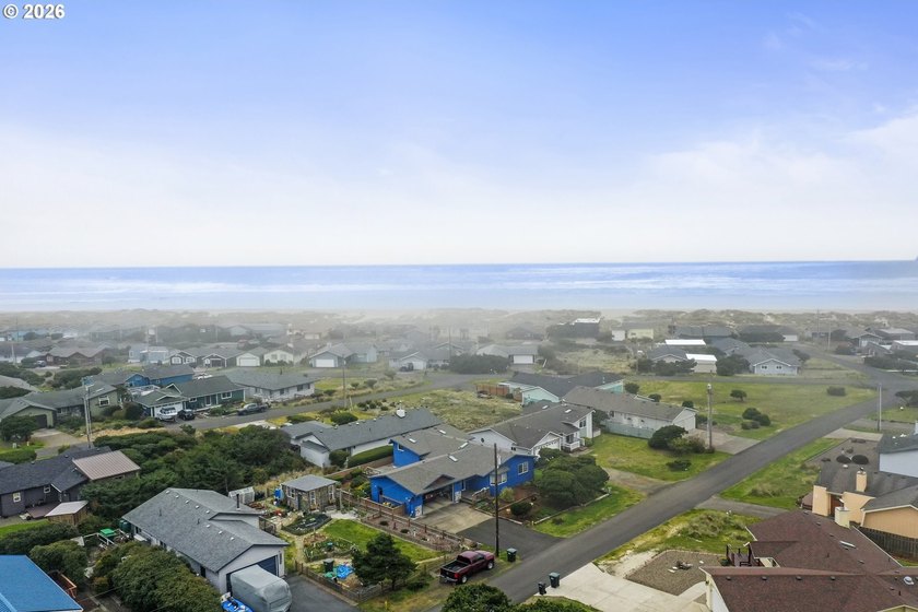 Dreaming of your own spot by the sea? Bayshore Beach Club is - photo 3