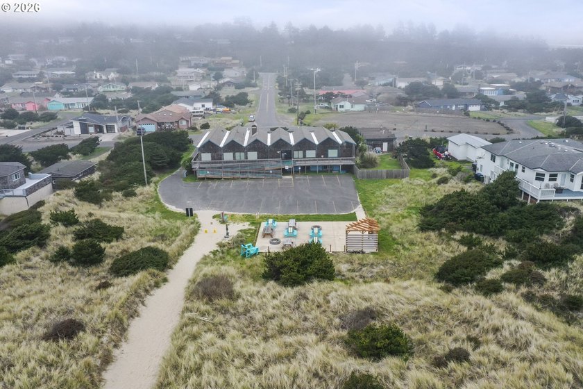 Dreaming of your own spot by the sea? Bayshore Beach Club is - photo 9