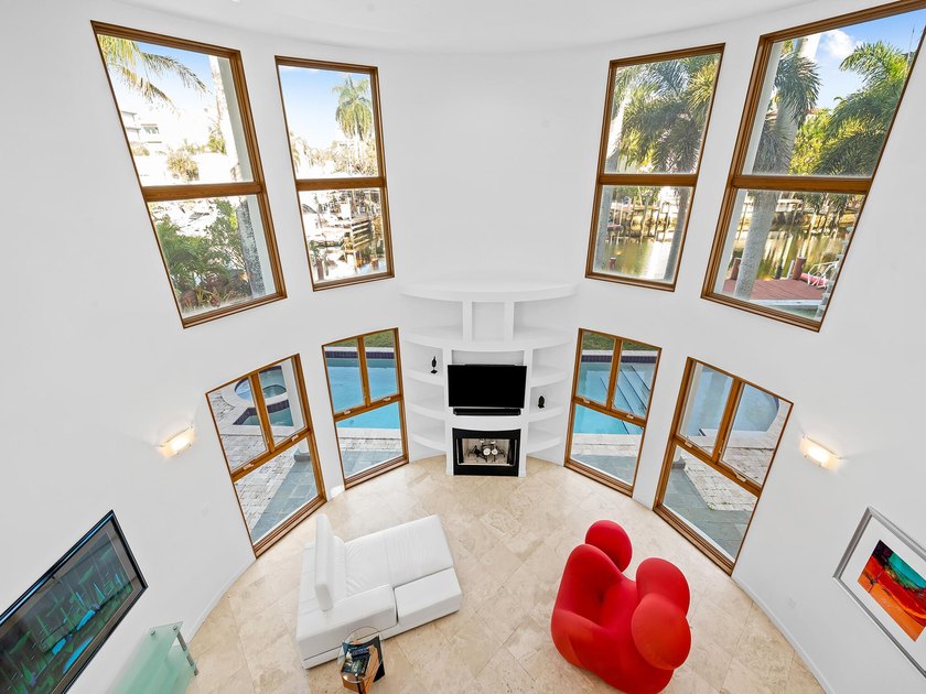 Stunning contemporary waterfront estate on the Karen Canal in - photo 15