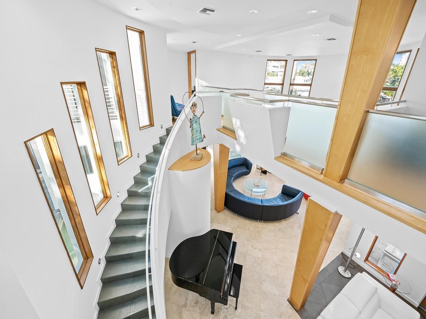 Stunning contemporary waterfront estate on the Karen Canal in - photo 30