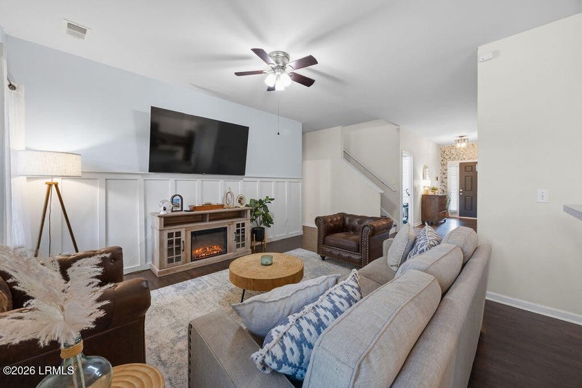 Welcome home to this charming Liberty Point property situated on - photo 21