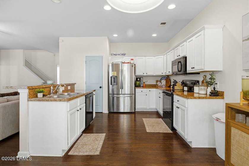 Welcome home to this charming Liberty Point property situated on - photo 22