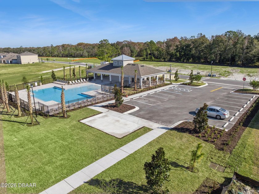 Inside this beautiful 5-bedroom, 3-bathroom home, you'll find 2 - photo 22