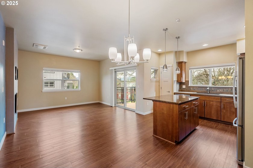 Open House Saturday July 11th - 12p-2p. Priced to SELL! Spacious - photo 3