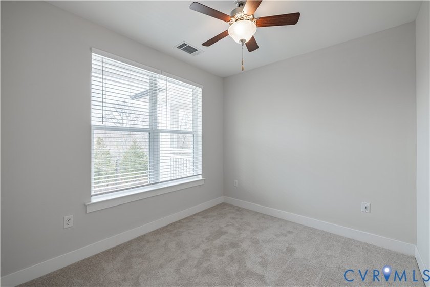 MOVE-IN READY! Fabulous opportunity to own a beautiful - photo 15