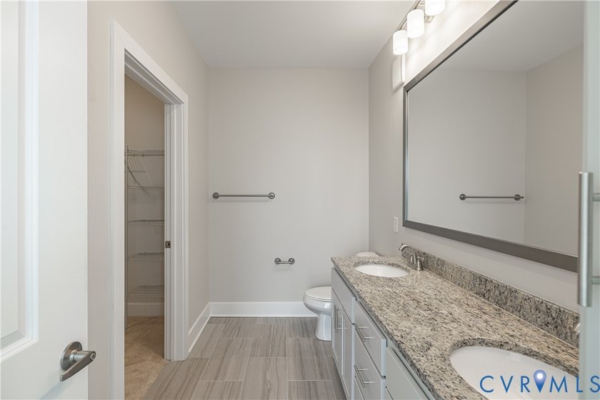MOVE-IN READY! Fabulous opportunity to own a beautiful - photo 21