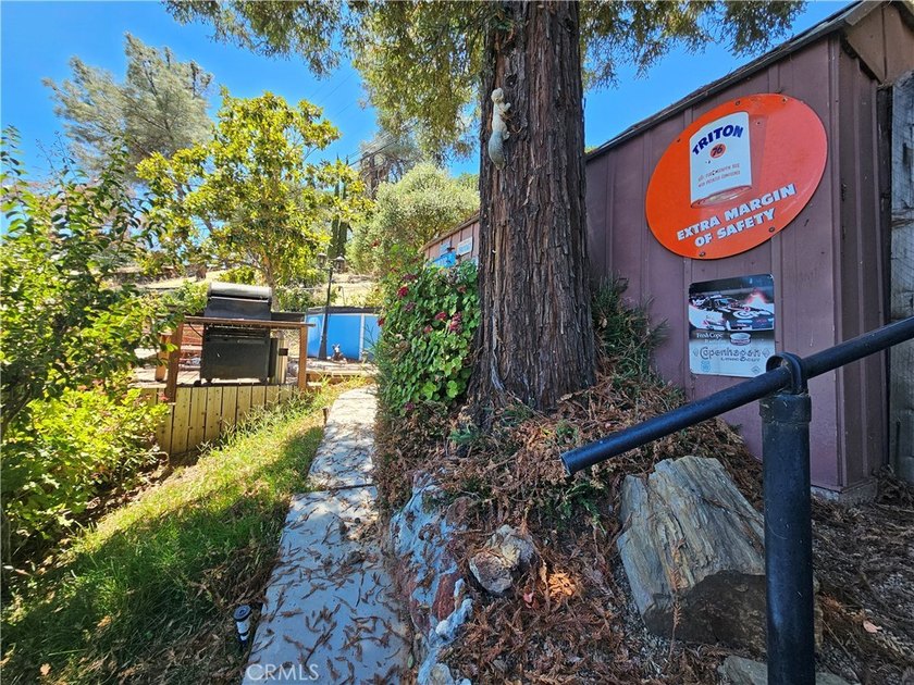 Enjoy panoramic Clear Lake views from this well-maintained - photo 24