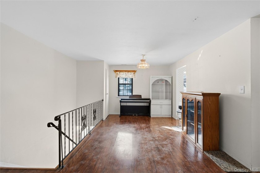 Enjoy easy, low-maintenance living in this upper level, 1 - photo 11