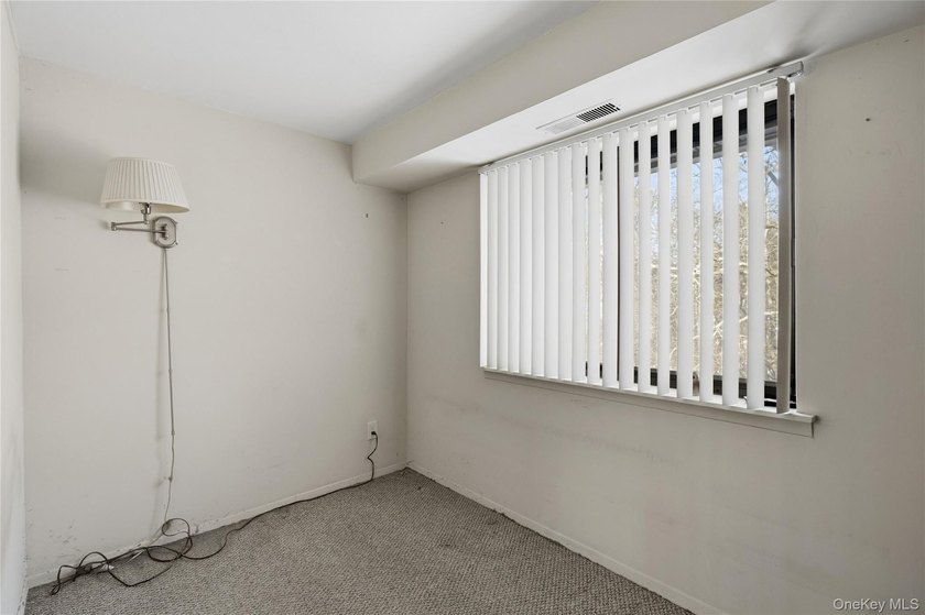Enjoy easy, low-maintenance living in this upper level, 1 - photo 21