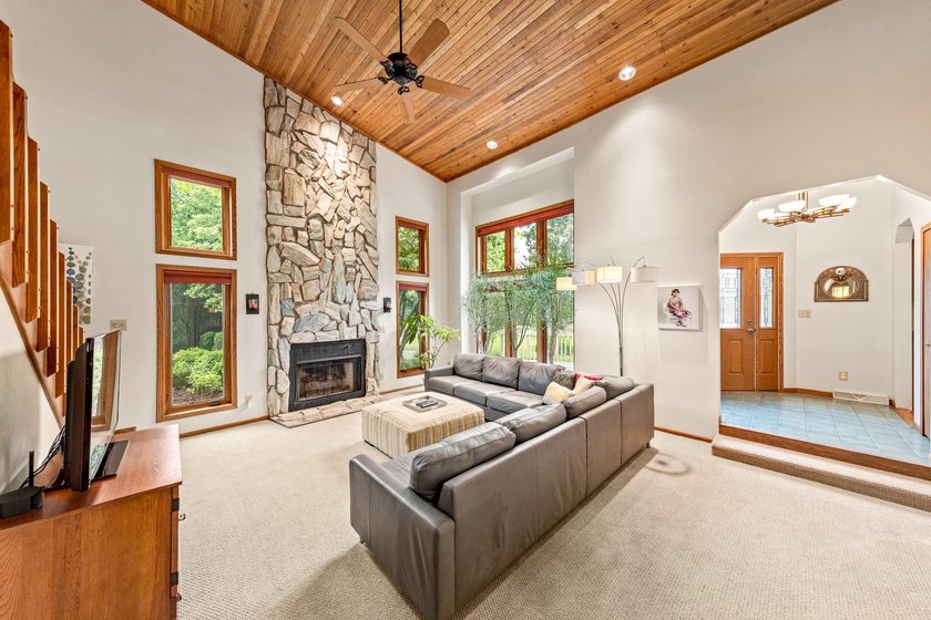 Space, serenity, and sensational design meet at W1818 Lake Rd! - photo 6