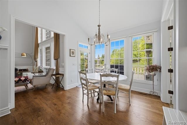 Welcome to 18199 Parkshore Drive in the prestigious Stonewater - photo 14