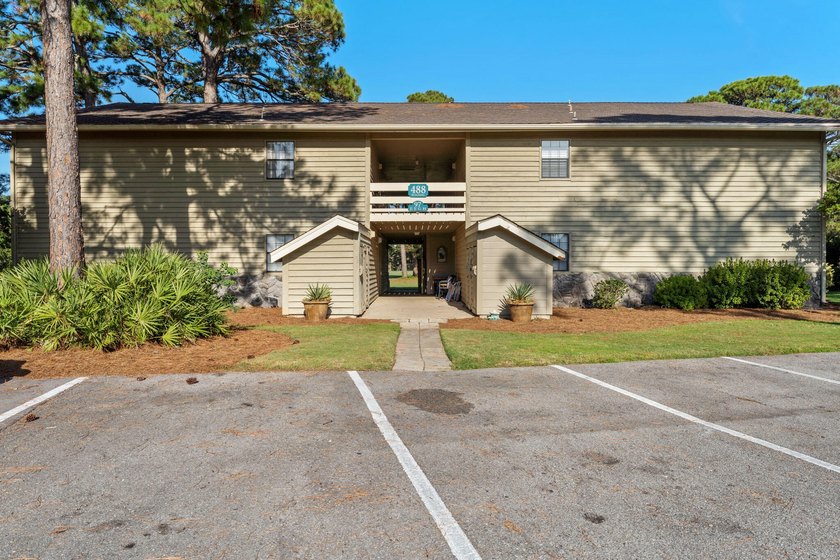 Welcome to 488 N Driftwood Bay 97F, a beautifully updated and - photo 4