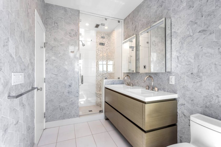 Nestled in the exclusive Hampton Court &amp; Marina community at 580 - photo 22