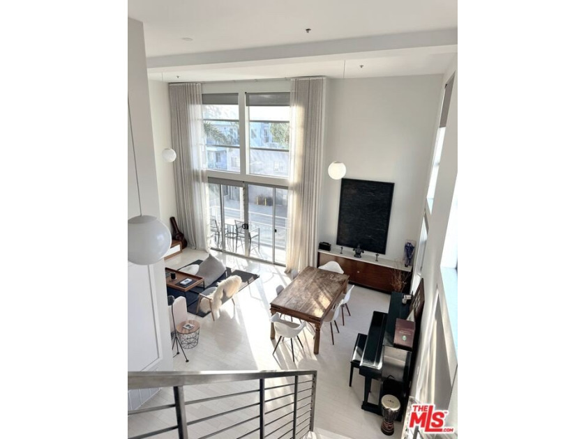 CORNER LOFT | SECOND FLOOR | STUNNING LIGHT l MARINA DEL REY - photo 44