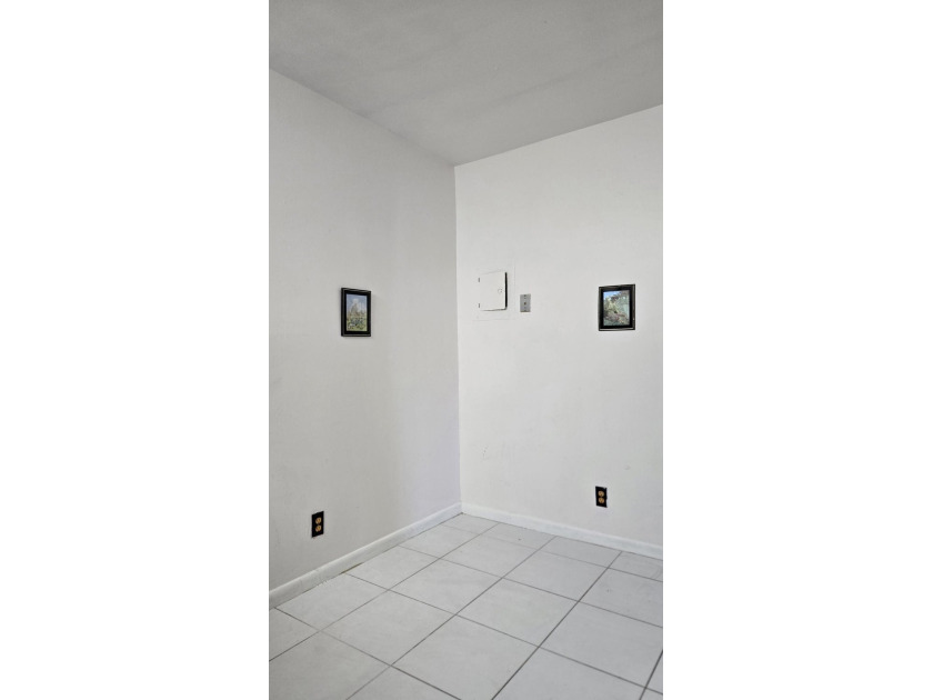 Enjoy South Fla seasonal or full-time living in Castle Gardens - photo 17