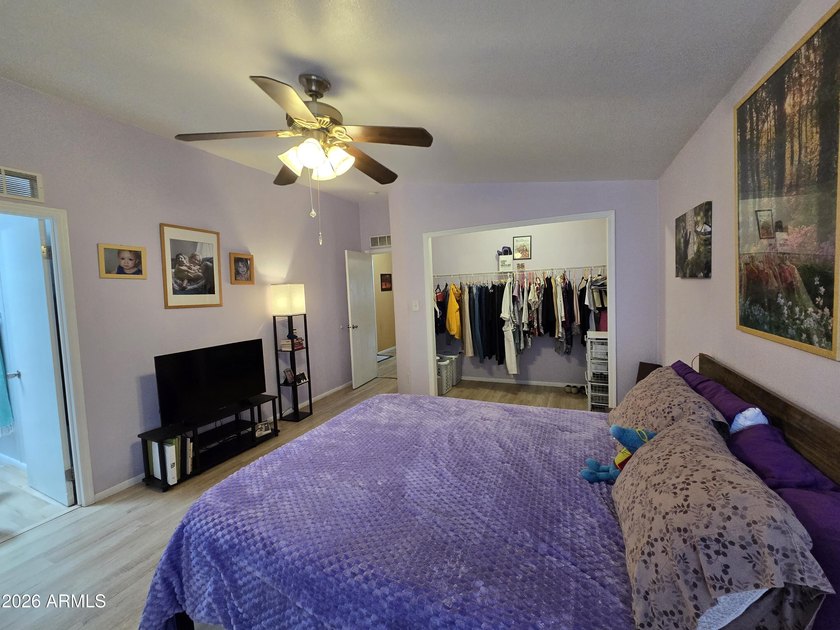 PRICED TO SELL! This is well-maintained 3-bedroom, 2-bath home - photo 18