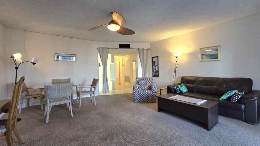 Enjoy South Fla seasonal or full-time living in Castle Gardens - photo 23